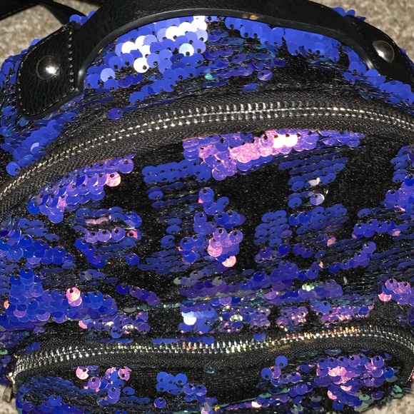 Madden Girl Sequin Flip Mini - Picture 3 of 6